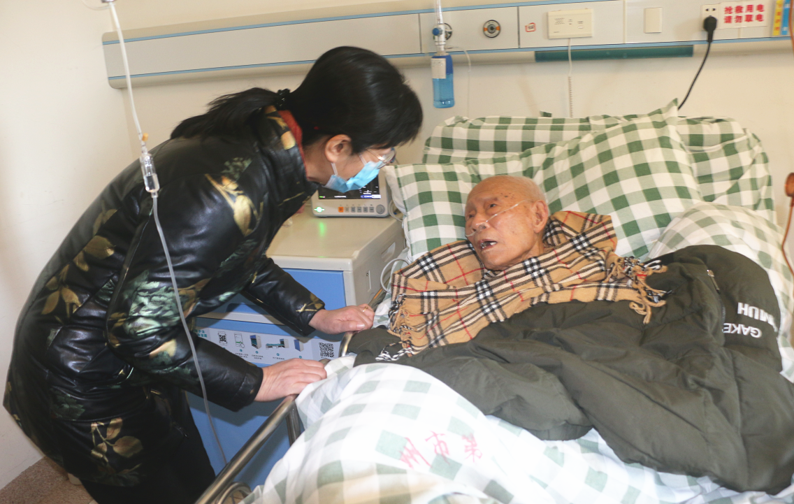 江西省老干部局_抚州市第一人民医院看望老干部_省委老干部局慰问离休干部